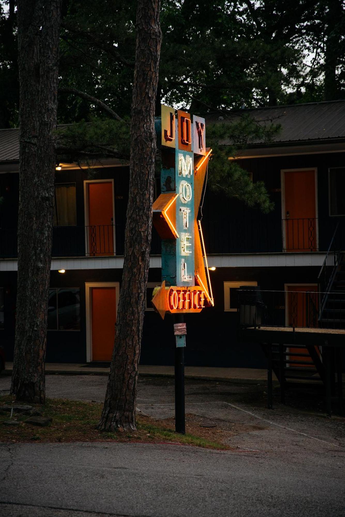 The Wanderoo Lodge Eureka Springs Ngoại thất bức ảnh