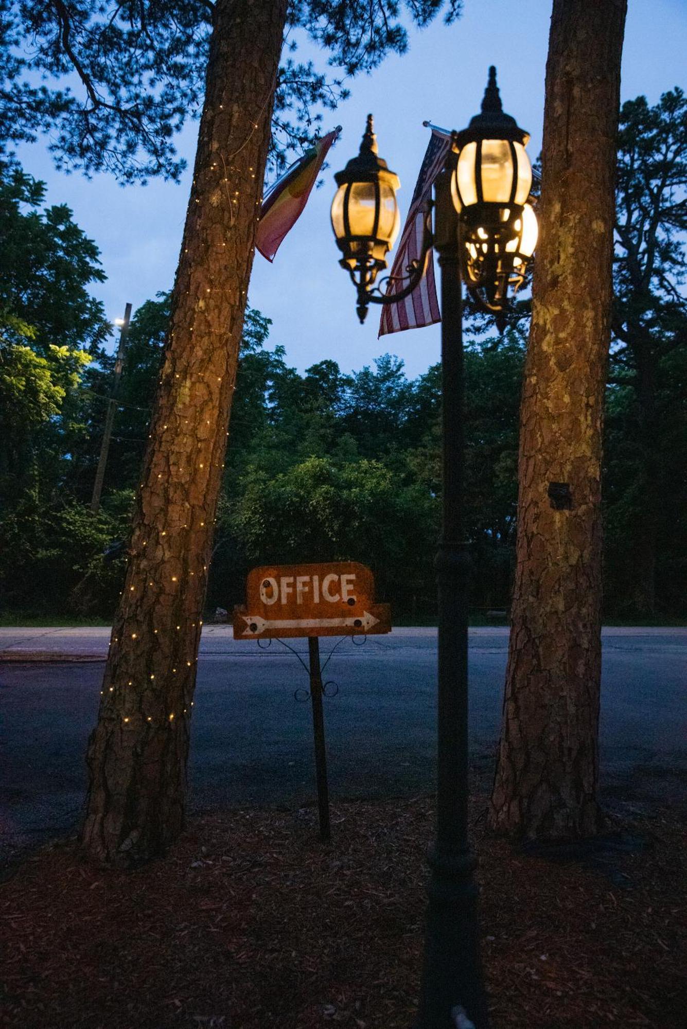 The Wanderoo Lodge Eureka Springs Ngoại thất bức ảnh